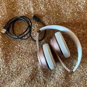 Wireless beats solo3